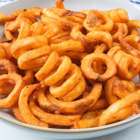 Frozen Curly Fries in Air Fryer [Crispy] - Simply Air Fryer